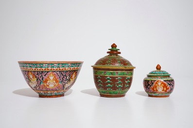 A Chinese Bencharong bowl, a bowl with cover and a covered jar for the Thai market, 19th C.